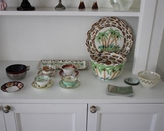 Cup & saucers