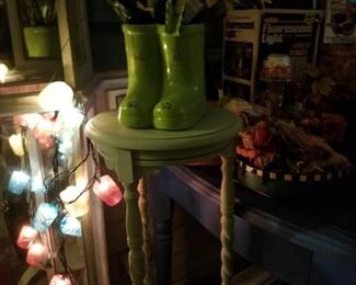 Chalk Painted in vintage green -great plant stand