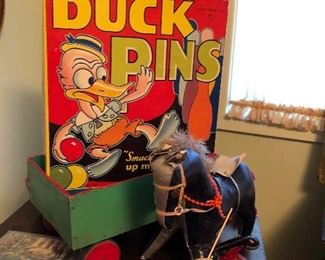 Pristine 1930s Duck Pins game