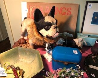 Growling French bulldog pull toy