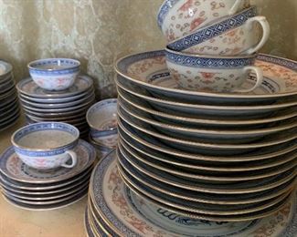 Large set of Chinese Dragon Rice Eyes China, cup & saucers, dinner plates