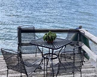 Iron Patio set with 4 chairs
