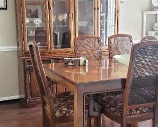 Hutch and dining table with 6 chairs