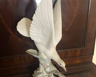 LLadro Turtle Dove made in Spain retired