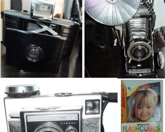 CAMERAS: Kodak Bantam - Instamatic 414 - Flash Cubes - Traveler