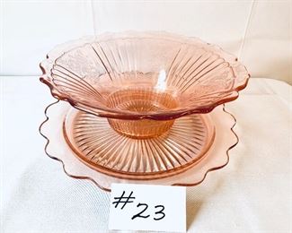PINK GLASS BOWL AND PLATE. 
11.5-13” w
$ 45 set