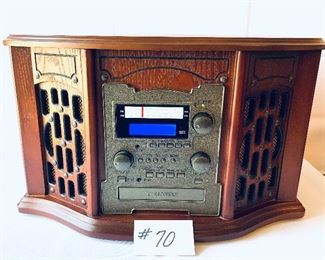 INOVATIVE TECHNOLOGY RADIO, Phono, CD and tape player.  $99
Scratched top see photo