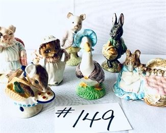 7 Beatrix potters figurines. 2.5-4” t 
Priced separately. Call for price 
THE TWO PIGS ,BLACK RABBIT AND HUNCA MUNCA ARE SOLD