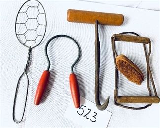 Set of five vintage kitchen tools $38