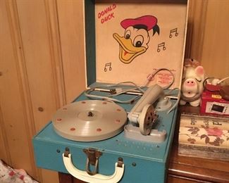 1950’s Donal Duck record player 