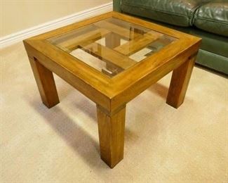 $25 - Drexel Heritage accent table with brass accents and beveled glass top (2 available) 24"x24" x 16"h 
