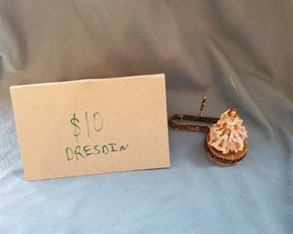 P-DR-41   $10   Dresdin