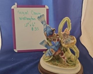P-LR-22   $35   Royal Crown Wellington (12"H x 6"W)