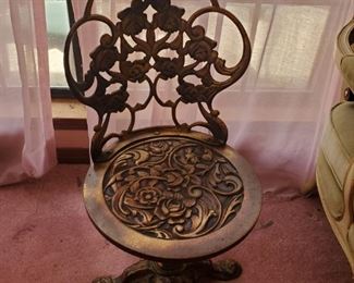 P-LR-65   $125  Metal Victorian Chair