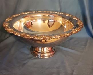 P-LR-139    $45        Sheridan Electro plated Silver on brass 18" diameter, 10" tall