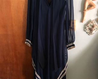 P-B3-64  $10  Size 12