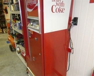 VIEW 4 RIGHTSIDE ALL ORG. WORKING COKE 