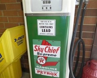 VIEW 3 BOTTOM W/SKY CHIEF PUMP PLATE 