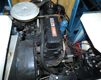 VIEW 10 4CYLINDER MERCRUISER ENGINE 