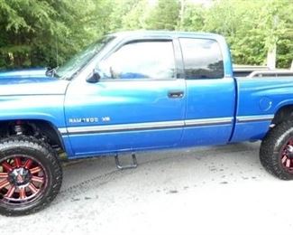 1997 DODGE RAM 1500 V8 MAG 4X4 