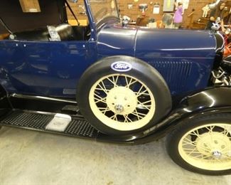 VIEW 6 CLOSE MODEL A ROADSTER 