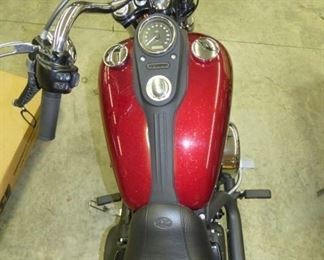 VIEW 3 2017 BOB Harley Davidson 