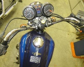 VIEW 4 HONDA 750 SUPER CLEAN 