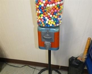 ACORN GUM MACHINE W/STAND 