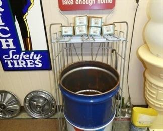 COCA COLA BOTTLE RACK/VALVOLINE GREASE 