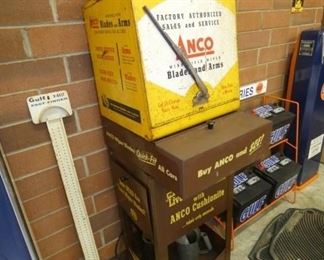 ANSCO WIPER DISPLAY W/PRODUCT 