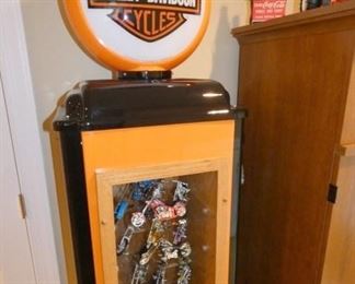 VIEW 2 W/Harley Davidson GLOBE 