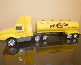 NYLINT 24IN. PENNZOIL TANKER TRUCK 
