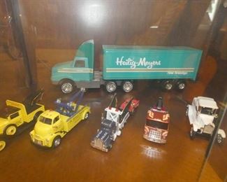 NYLINT 24IN. HELIG MEYERS TRUCK 