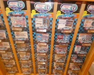 VIEW 2 CLOSEUP RICHARD PETTY HOT WHEELS 