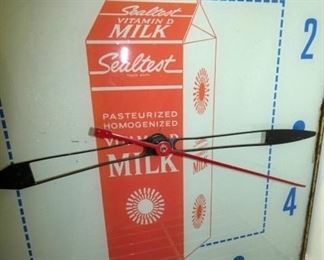 VIEW 2 CLOSE UP SEALTEST CLOCK