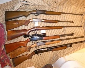 GROUP PHOTO OF GUNS 
