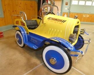 VIEW 2 OTHERSIDE TRUCK N' TOW CAR 