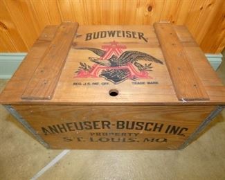 BUDWEISER ANHEUSER BUSCH WOOD BOX  