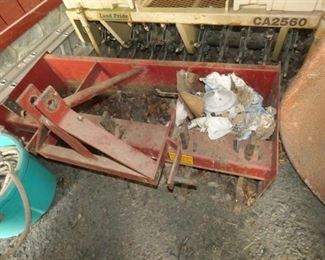 VIEW 2 BOX BLADE W/TEETH 