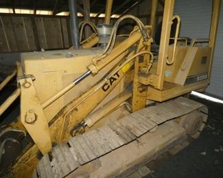 VIEW 6 CATERPILLAR 935B 