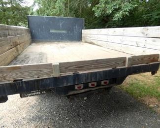 VIEW 8 BACKSIDE OF FLATBED 