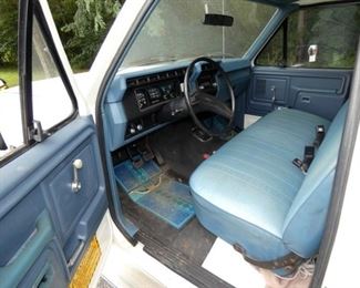 VIEW 11 W/CLEAN ORG. INTERIOR 