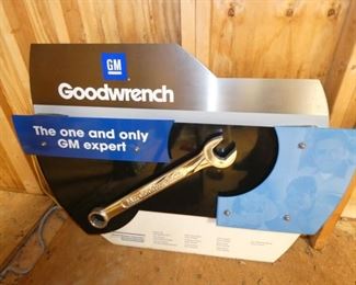40X31 GM GOODRICH DEALER DISPLAY 