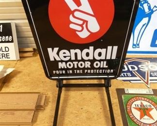 KENDALL SIDEWALK SIGN 