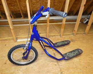 UNUSUAL PACIFIC SCOOTER 