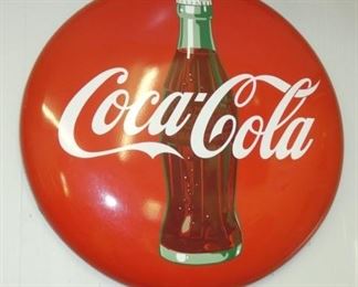VIEW 2 PORC. COKE BUTTON-NICE CONDITION 
