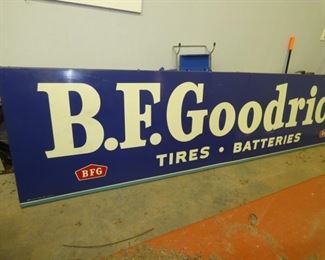 VIEW 2 LEFT SIDE TIRES/BATTERIES 