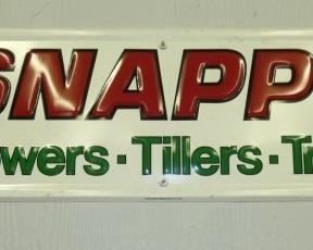 32X9 EMB. SNAPPER SIGN 