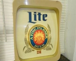 13X18 LITE BEER LIGHTED SIGN 