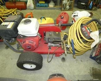 13HP HONDA PRESSURE WASHER 